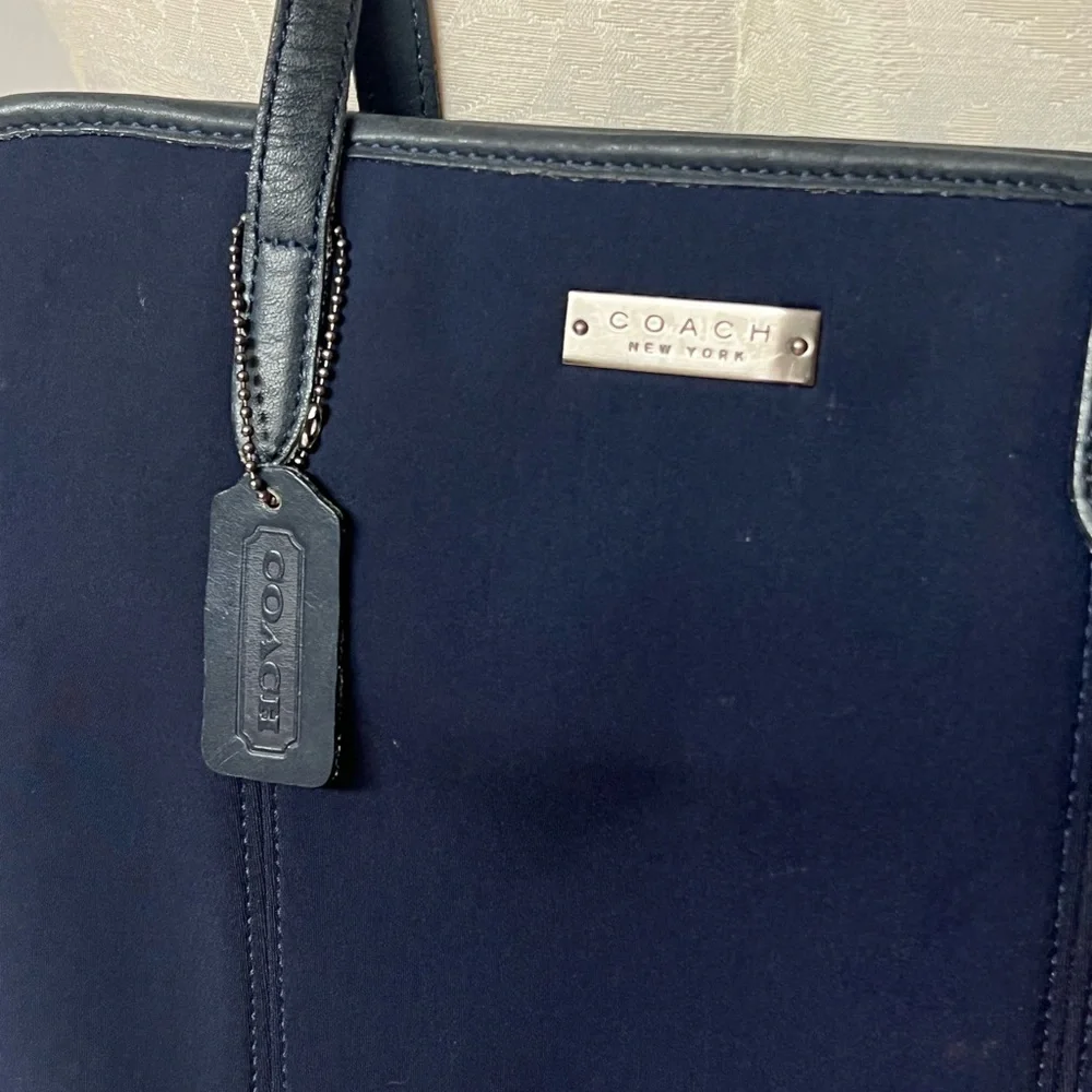 Vintage Coach Midnight Blue shoulder bag - Picture 3 of 9